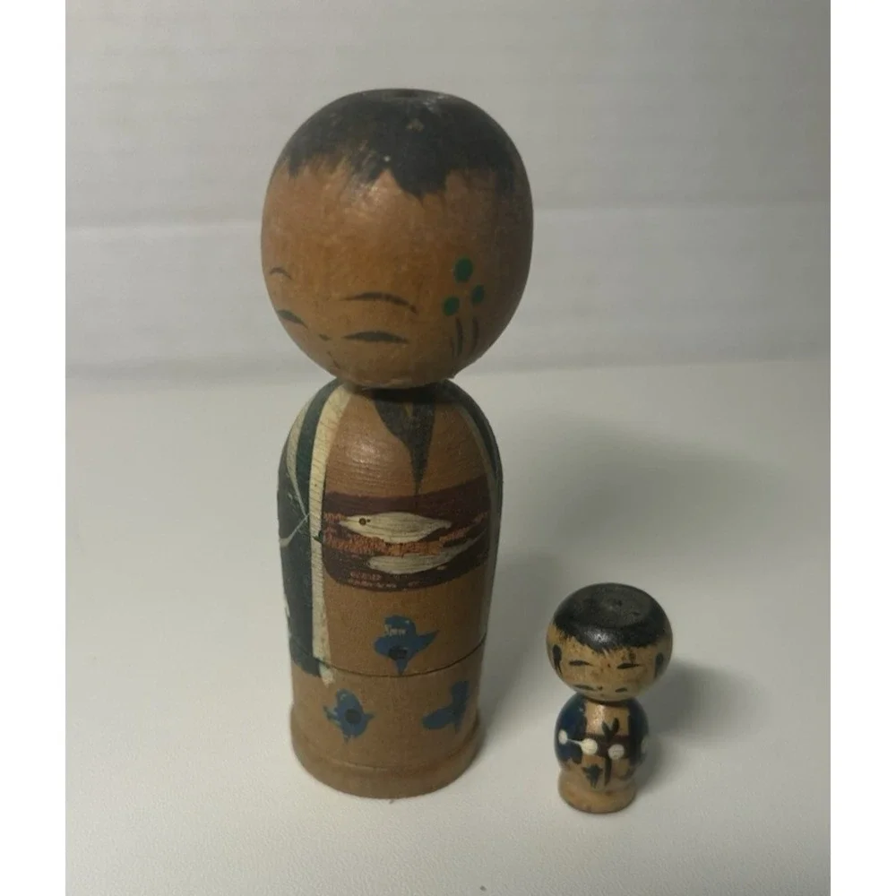 Vintage Japanese Kokeshi Doll miniature handpainted G47